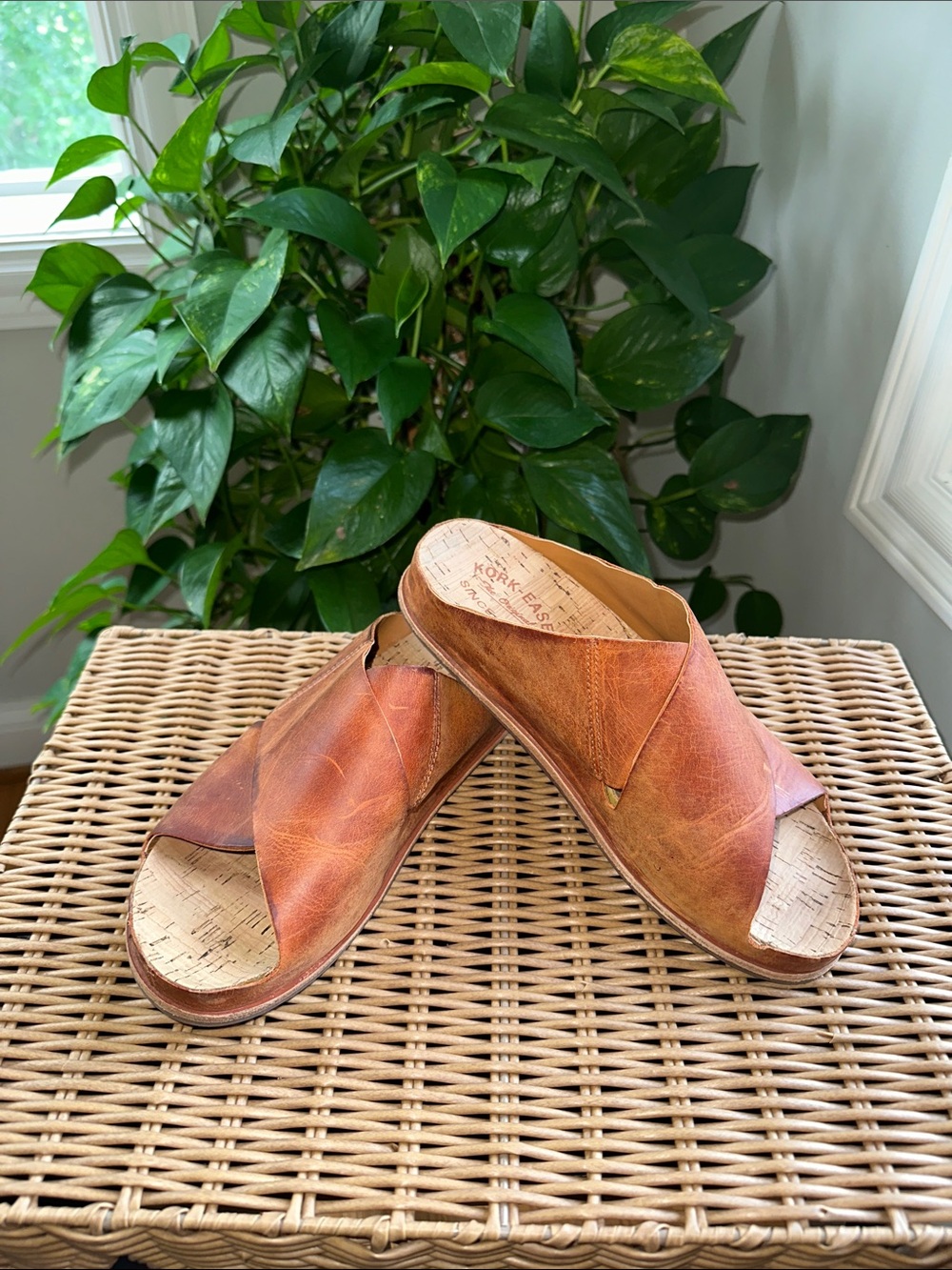 Kork-Ease Cognac Leather Crisscross Slide Mules size 9 Used condition 🧡